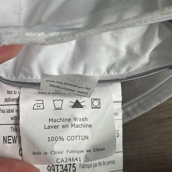 Millano Collection Soft Support King Size Pillow NEW - Picture 3 of 4